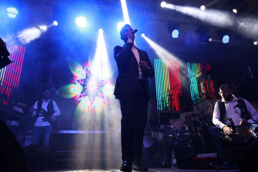الفنان الفلسطيني محمد عساف