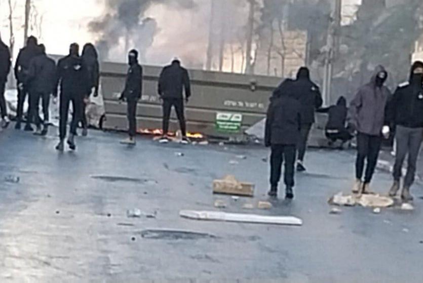 إغلاق شوارع بلدة جبل المكبر جنوب القدس