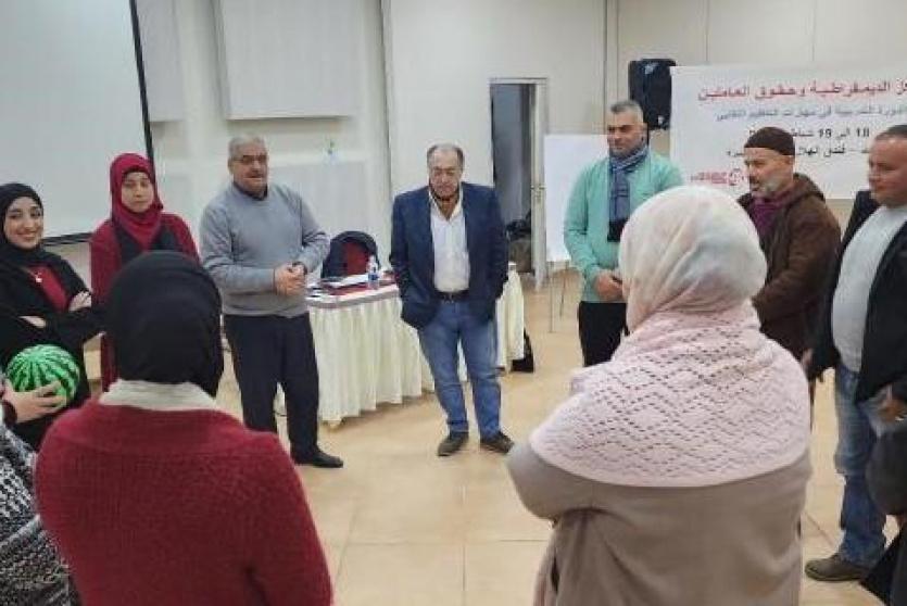 مشاركة العمال في تقرير مصيرهم النقابي والمهني يعزز العمل والتنظيم النقابي