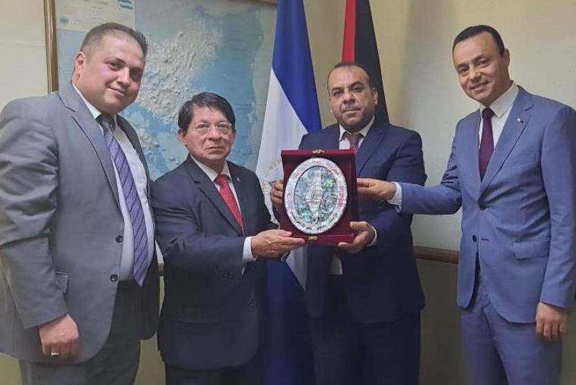 وزير خارجية نيكاراغوا يستقبل أمين عام اتحاد الكتاب مراد السوداني