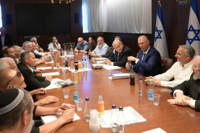 نتنياهو خلال اجتماع