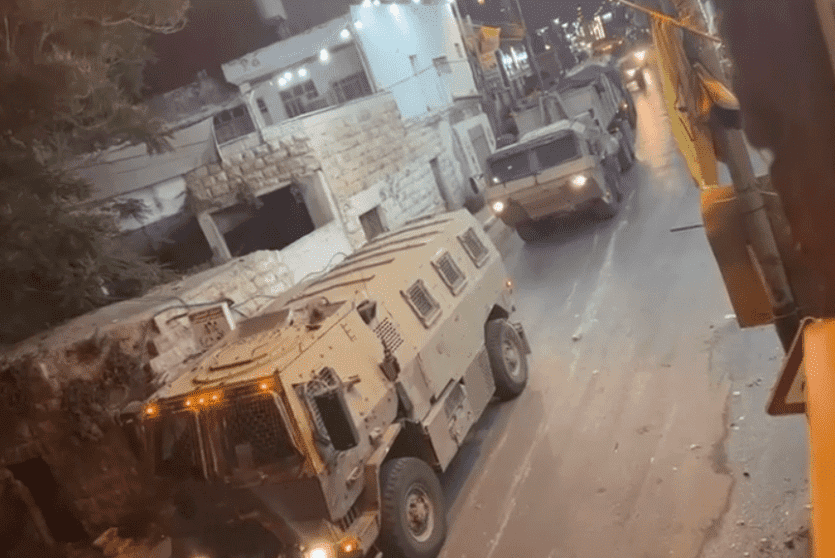 اقتحام نعلين