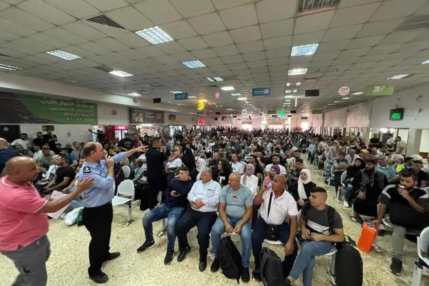 معبر الكرامة 