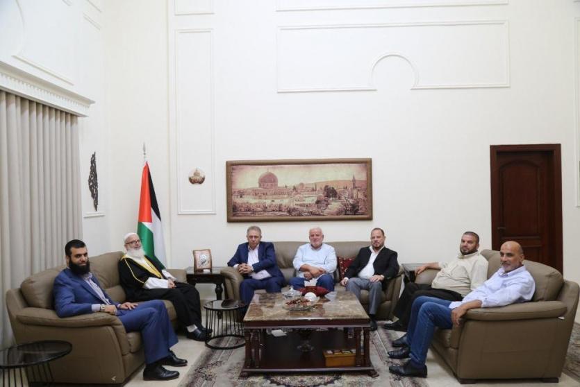 خلال اللقاء