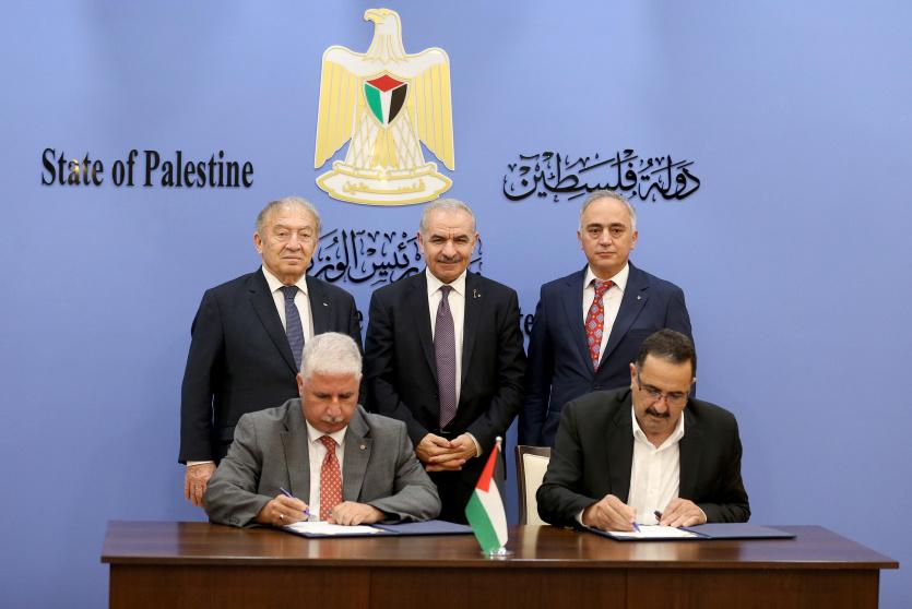 خلال توقيع الاتفاقية