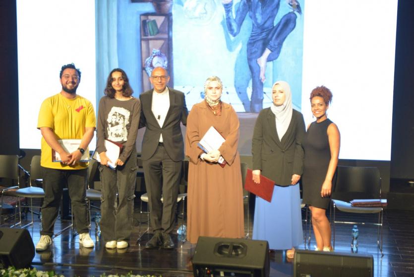 تتويج الفائزين بجائزة اسماعيل شموط للفن التشكيلي لعام 2023
