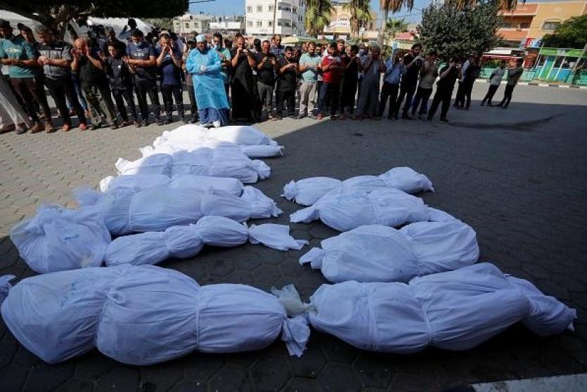 انتشال 20 شهيدا غرب غزة و4 شهداء في قصف استراحات تؤوي نازحين بخان يونس