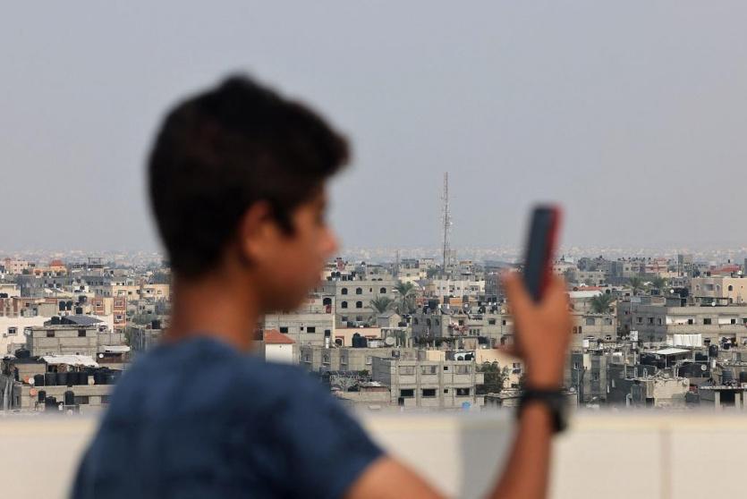للمرة الثامنة: انقطاع كامل لخدمات الاتصالات والانترنت مع قطاع غزة