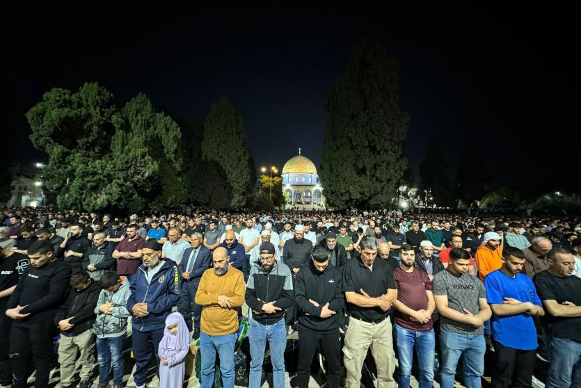 صلاة العشاء والتراويح في المسجد الأقصى