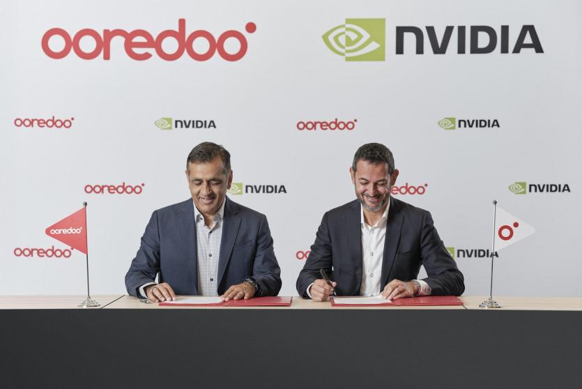 خلال توقيع عقد الشراكة