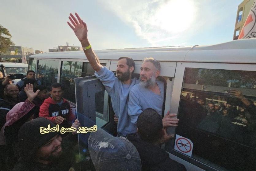 الاحتلال يفرج عن الدفعة الثانية من الأسرى الفلسطينيين