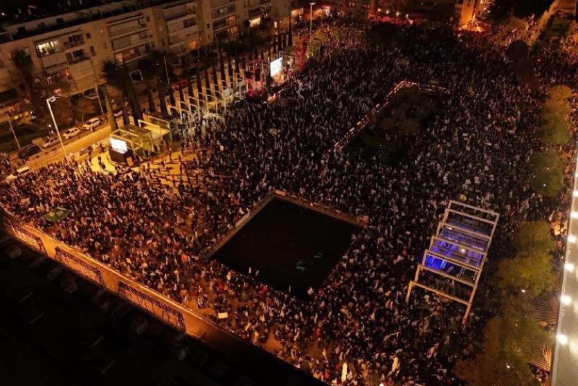 عشرات آلاف الإسرائيليين يتظاهرون ضد حكومة نتنياهو