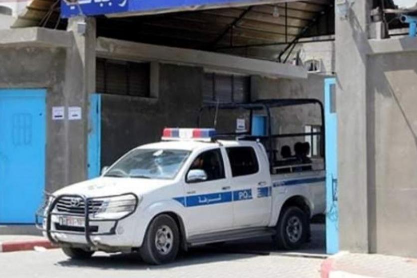 مقتل شرطي في دبر البلح