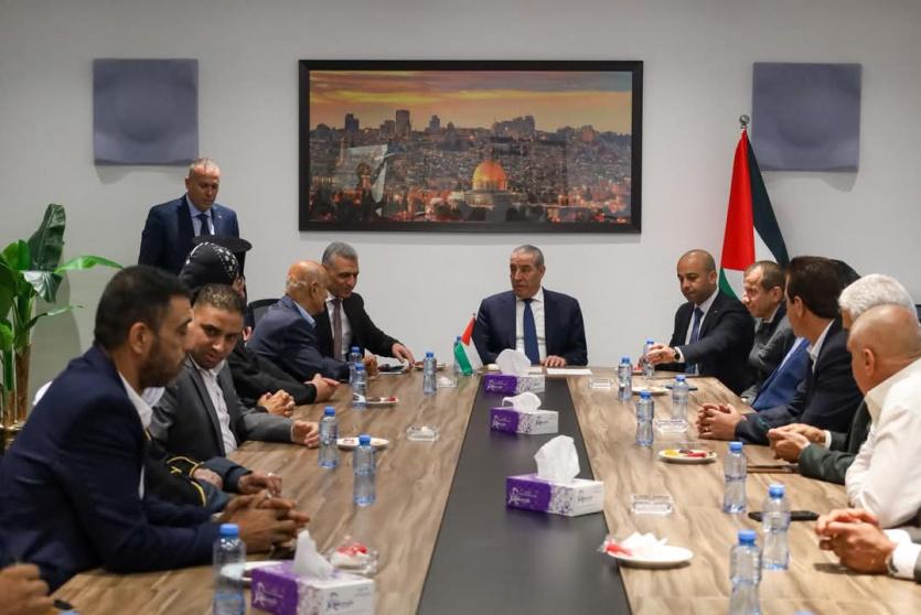 الشيخ يستقبل فعاليات محافظة أريحا والأغوار