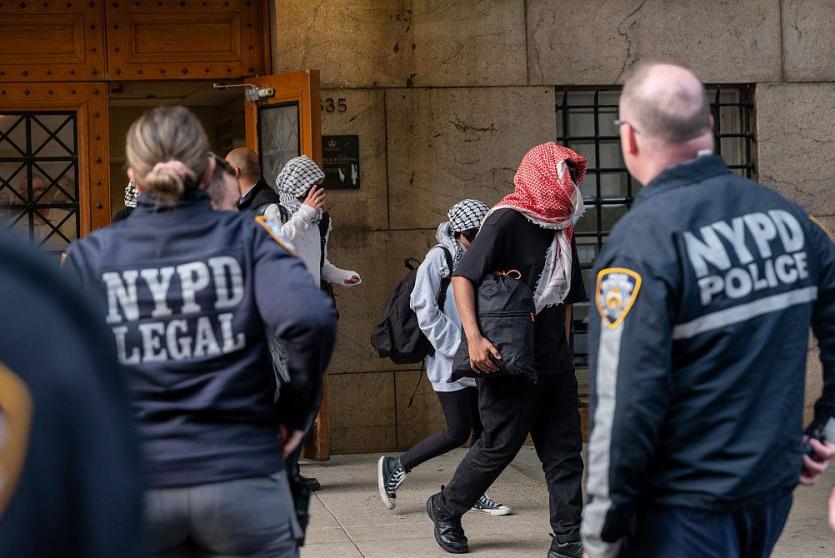 الطلبة المتظاهرين