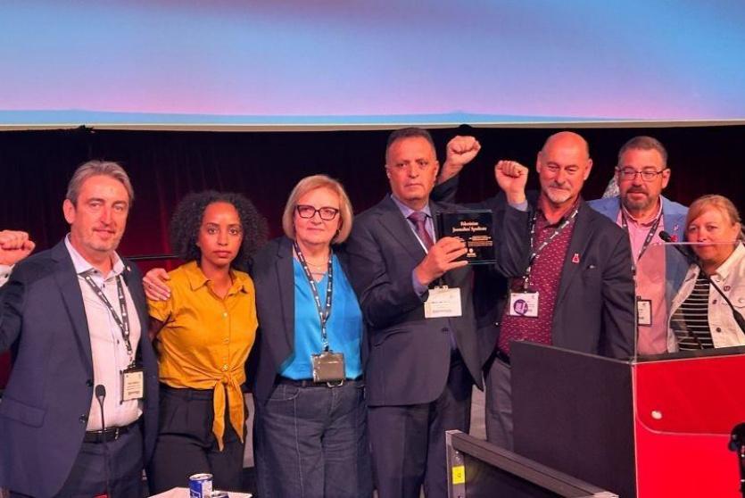 نقابة الصحفيين الفلسطينيين تحصد جائزة نيلسون مانديلا لحقوق الإنسان من اتحاد "يونيڤور" الكندي