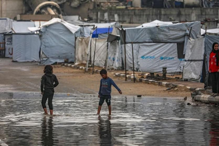 غرق خيام النازحين في قطاع غزة 