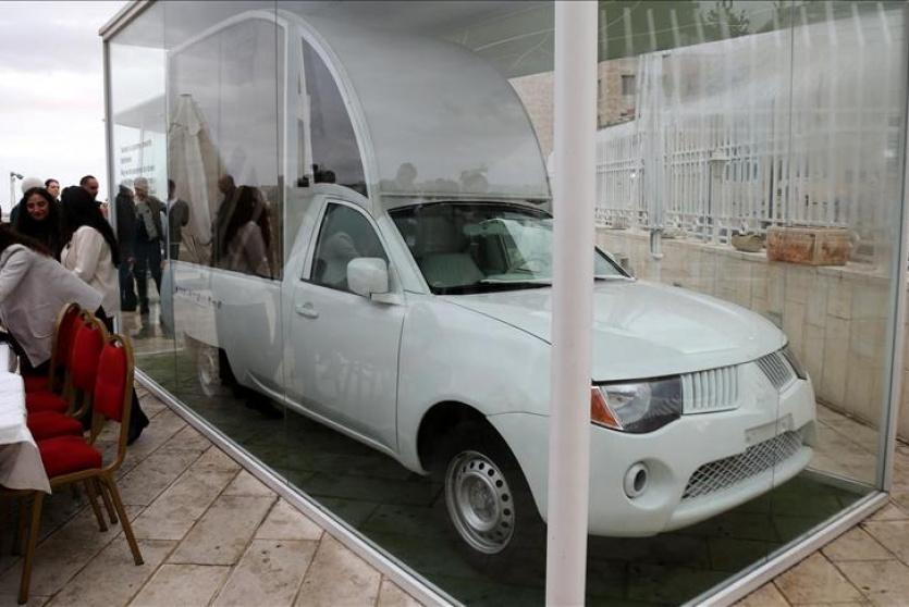 سيارة البابا فرنسيس 