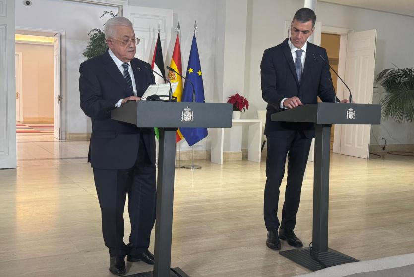 الرئيس عباس يجتمع مع رئيس الوزراء الإسباني