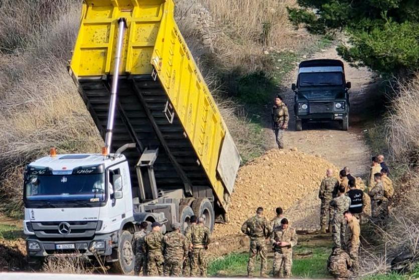 خلال تسليم السلاح