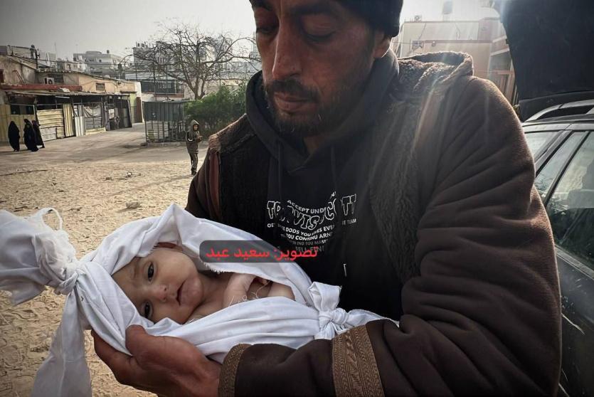 الطفل المتوفي عمر أبو حمالة