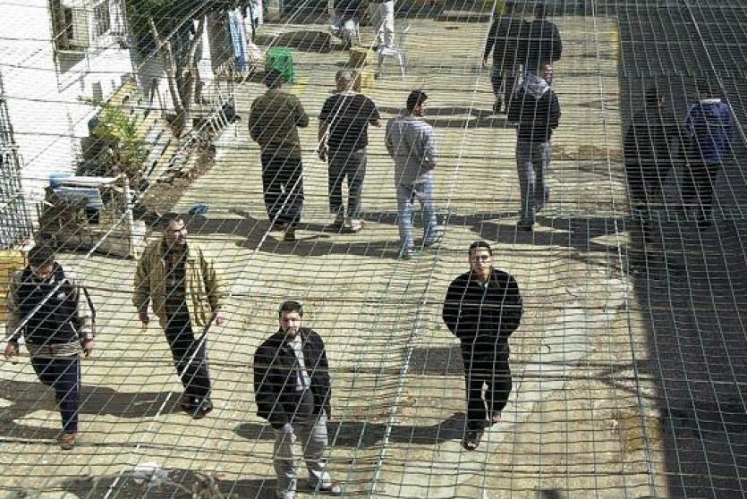 أسرى في سجون الاحتلال الإسرائيلي 