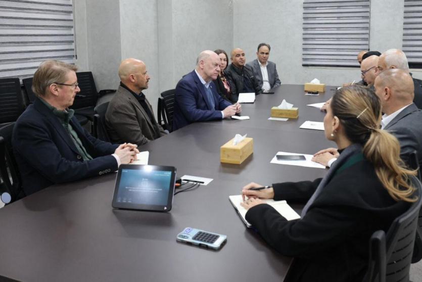 وزير الداخلية يبحث مع مدير منظمة 