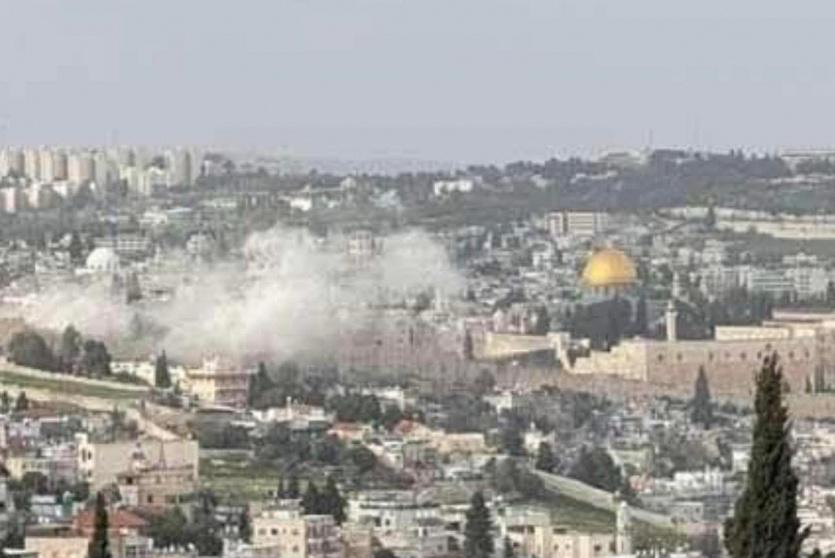 سقوط شظايا صاروخ إيراني قرب المسجد الأقصى