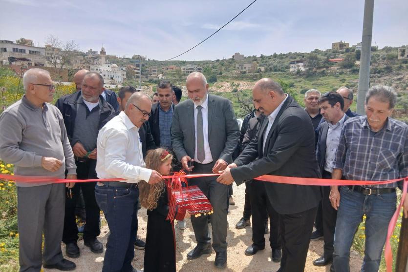 وزارة الزراعة تفتتح عددا من المشاريع الزراعية الحيوية في قلقيلية