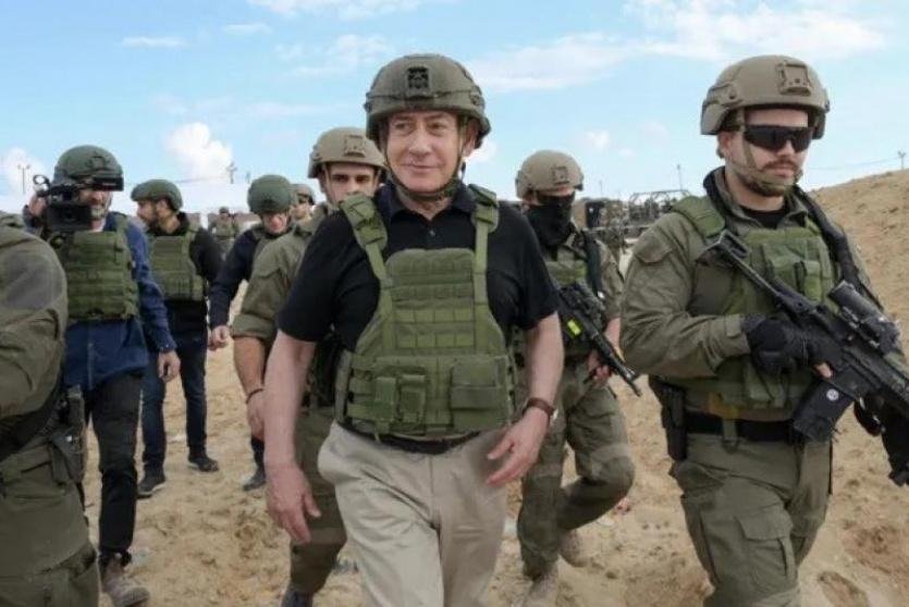  نتنياهو وسط جنود جيش الاحتلال