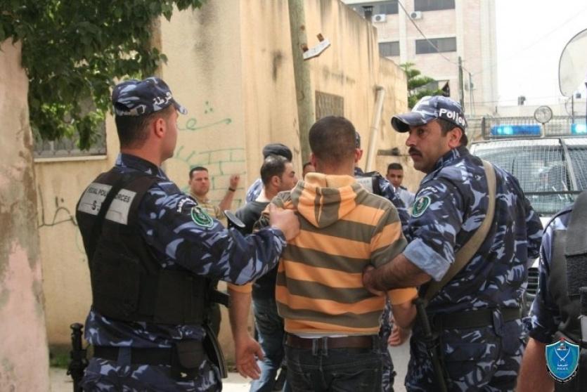 القبض على 24 مطلوبا للعدالة